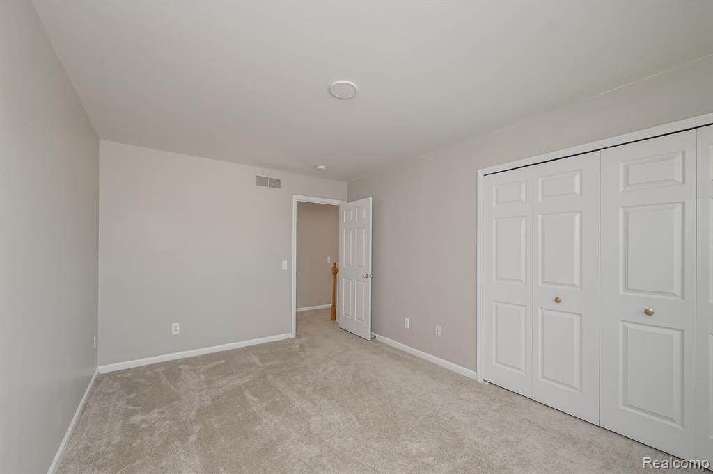5721 CEDAR RIDGE Drive, Ann Arbor, MI 48103 — Photo 35