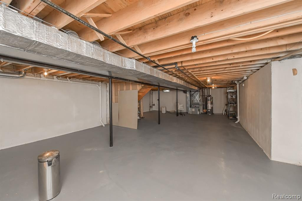 5721 CEDAR RIDGE Drive, Ann Arbor, MI 48103 — Photo 39