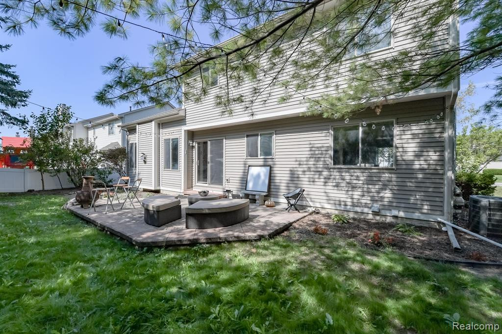 5721 CEDAR RIDGE Drive, Ann Arbor, MI 48103 — Photo 40