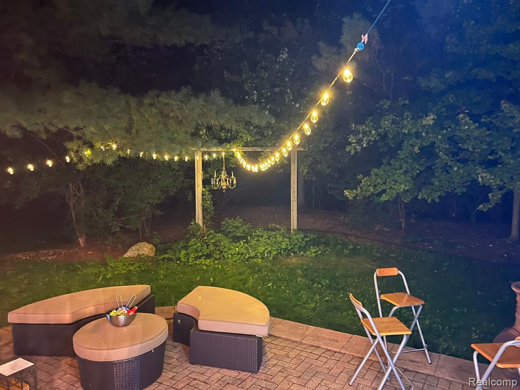5721 CEDAR RIDGE Drive, Ann Arbor, MI 48103 — Photo 41