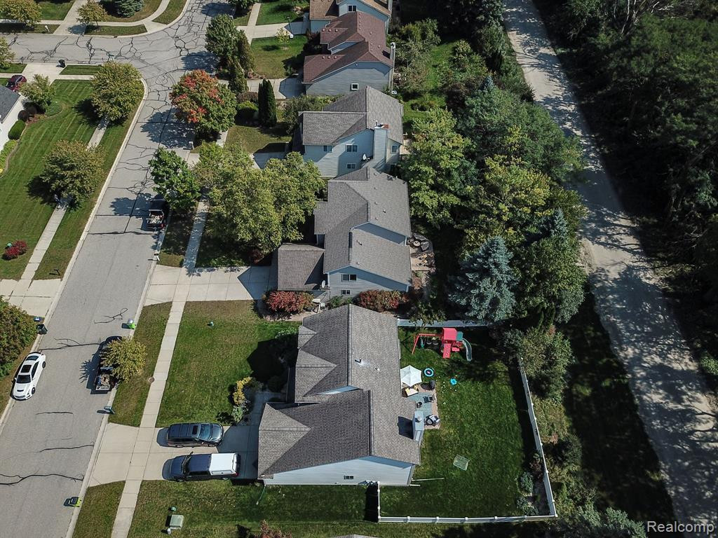 5721 CEDAR RIDGE Drive, Ann Arbor, MI 48103 — Photo 52