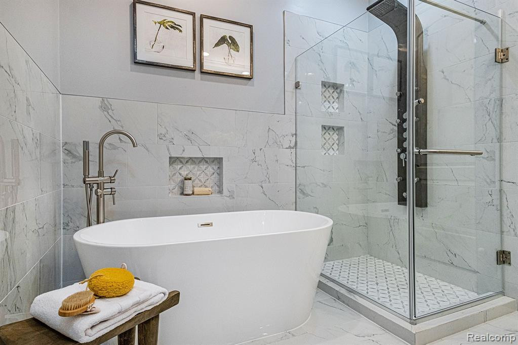 10769 WATERFALL Court, South Lyon, MI 48178 — Photo 10