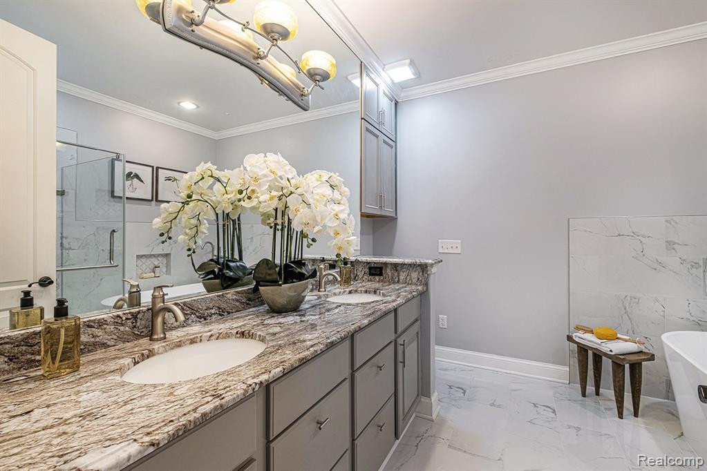10769 WATERFALL Court, South Lyon, MI 48178 — Photo 11