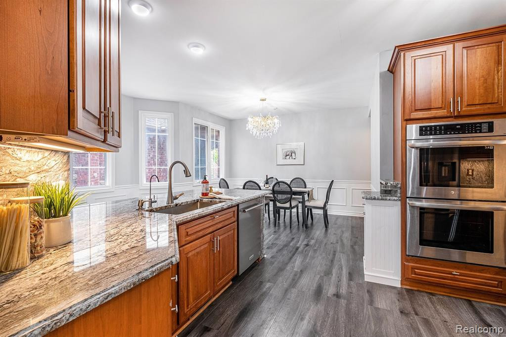 10769 WATERFALL Court, South Lyon, MI 48178 — Photo 12