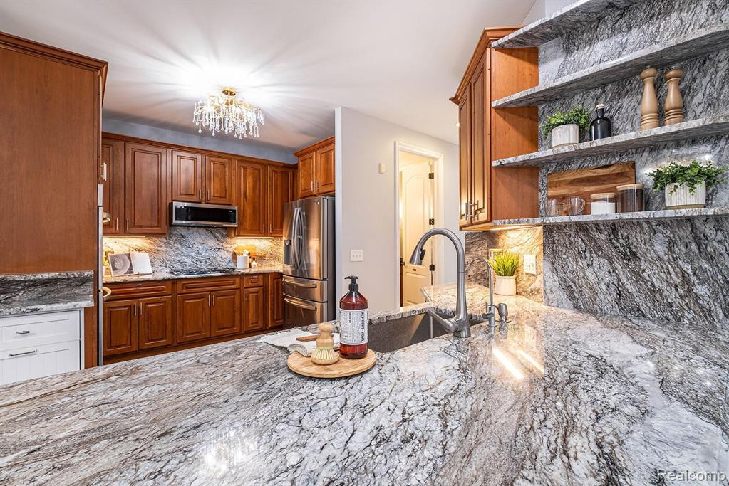 10769 WATERFALL Court, South Lyon, MI 48178 — Photo 13