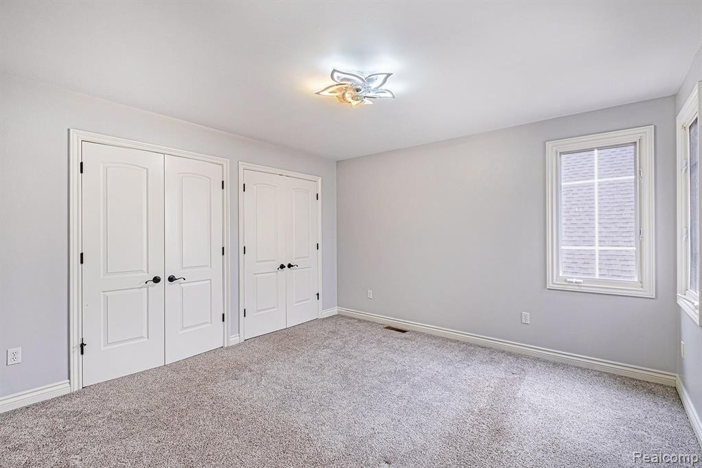 10769 WATERFALL Court, South Lyon, MI 48178 — Photo 25
