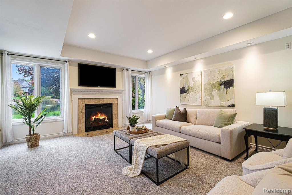 10769 WATERFALL Court, South Lyon, MI 48178 — Photo 27