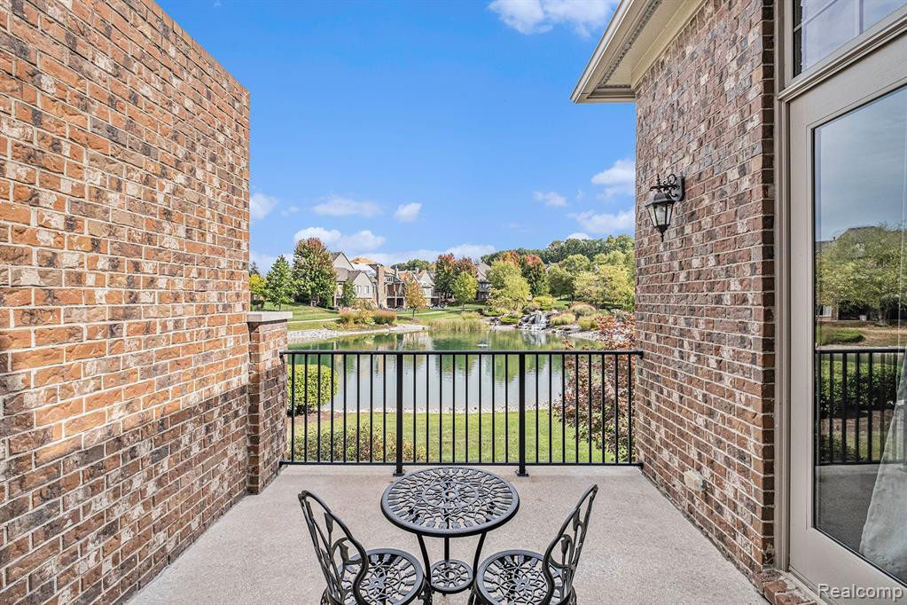 10769 WATERFALL Court, South Lyon, MI 48178 — Photo 36