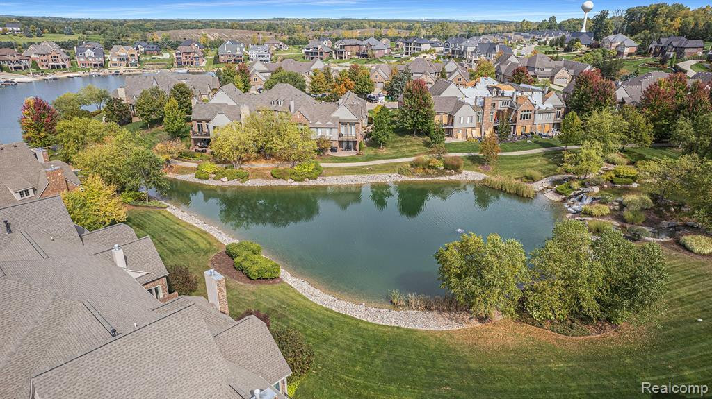10769 WATERFALL Court, South Lyon, MI 48178 — Photo 39