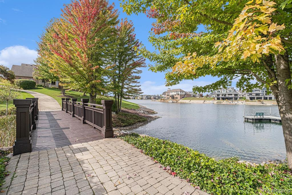 10769 WATERFALL Court, South Lyon, MI 48178 — Photo 43