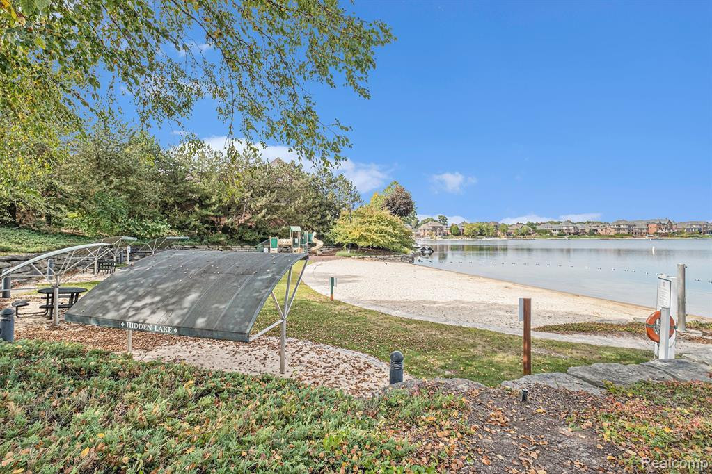 10769 WATERFALL Court, South Lyon, MI 48178 — Photo 48