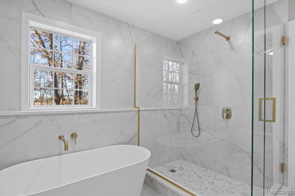 9220 OAK GROVE Road, Howell, MI 48855 — Photo 14