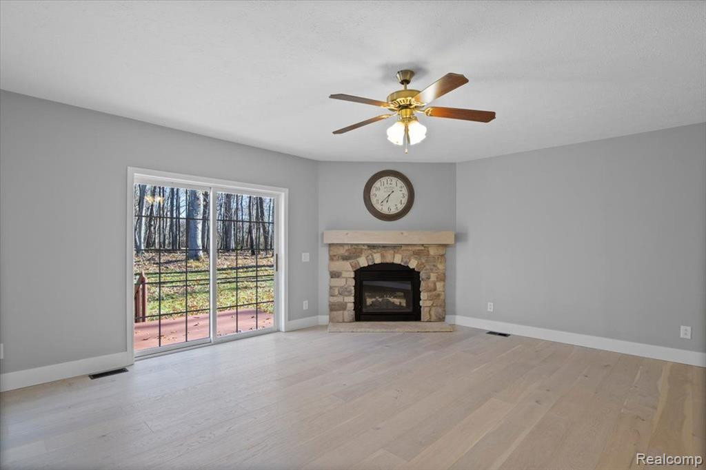 9220 OAK GROVE Road, Howell, MI 48855 — Photo 21