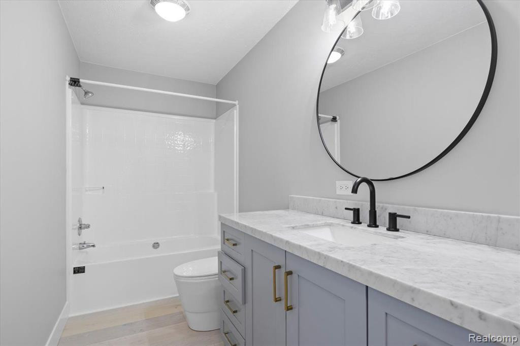 9220 OAK GROVE Road, Howell, MI 48855 — Photo 25