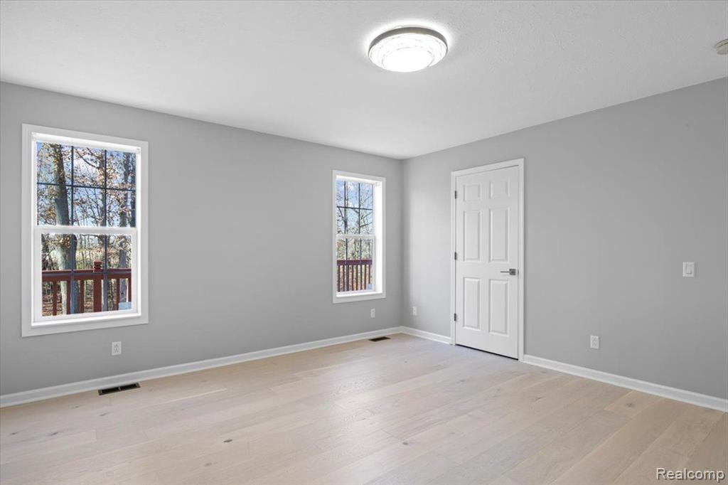 9220 OAK GROVE Road, Howell, MI 48855 — Photo 26