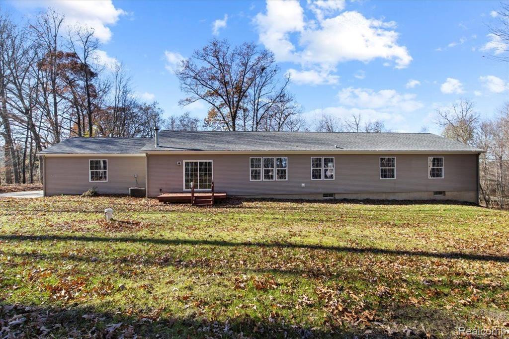 9220 OAK GROVE Road, Howell, MI 48855 — Photo 33