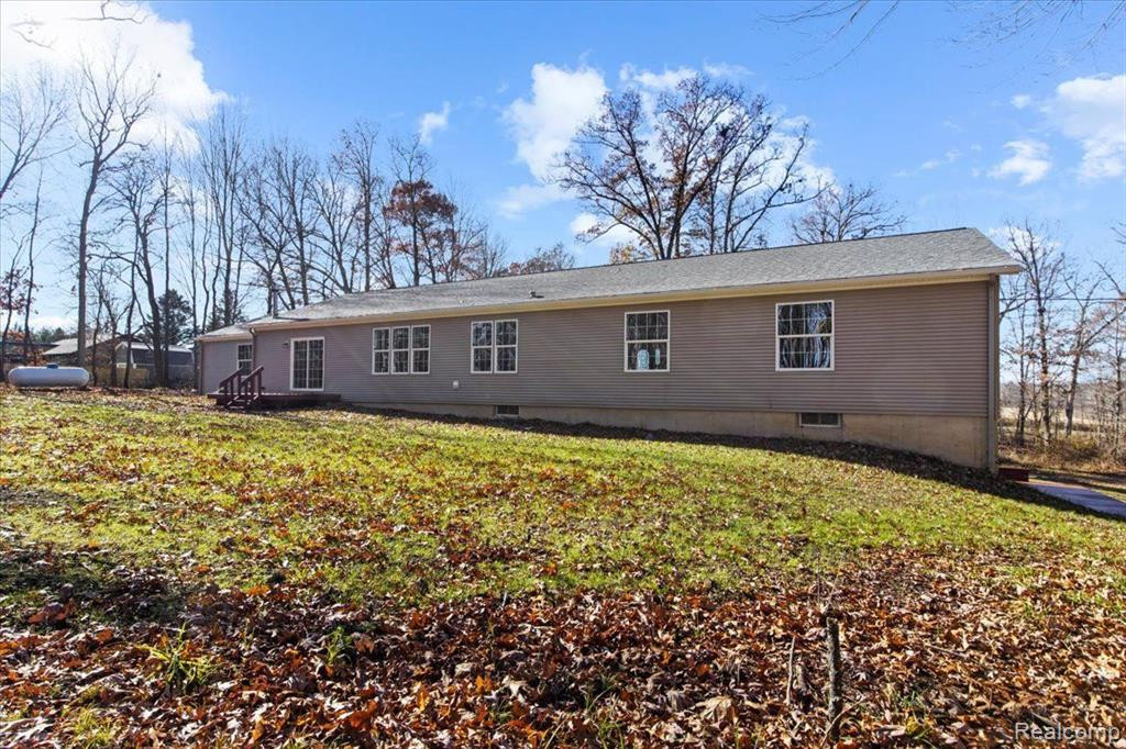 9220 OAK GROVE Road, Howell, MI 48855 — Photo 34