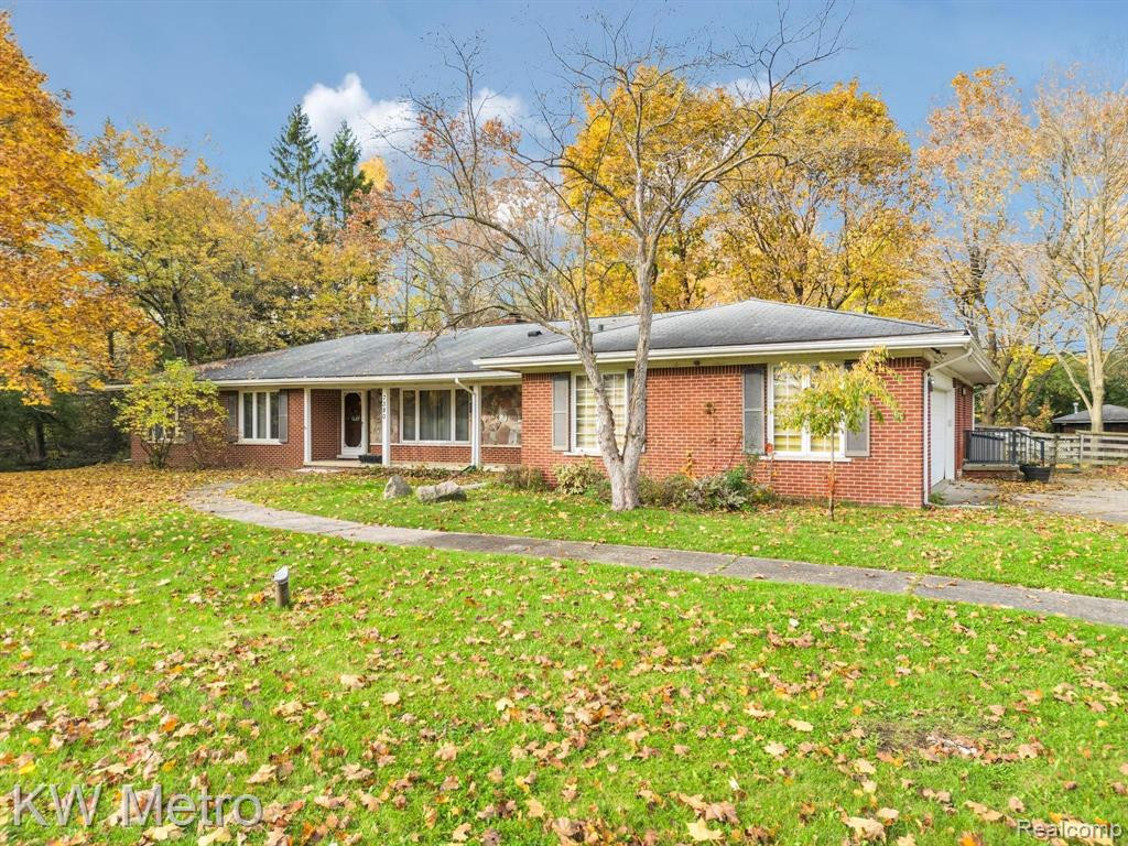 7380 VILLAMUER Road, West Bloomfield, MI — Photo 4