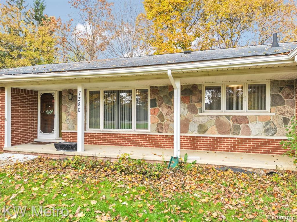 7380 VILLAMUER Road, West Bloomfield, MI — Photo 6
