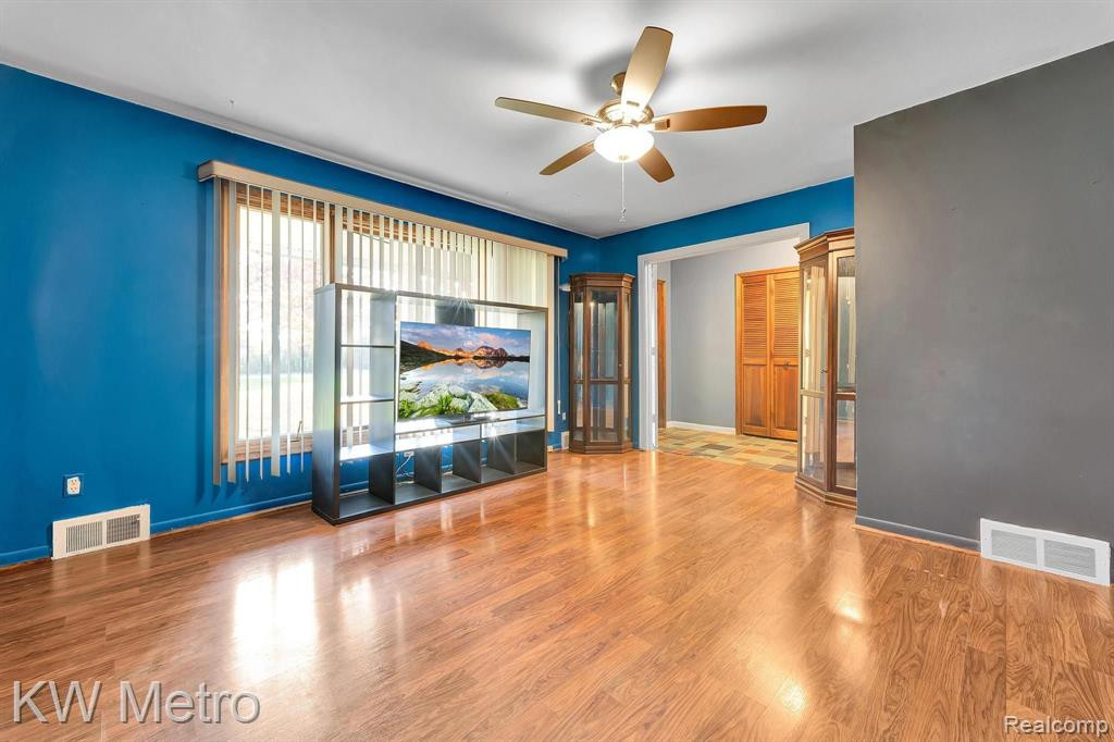 7380 VILLAMUER Road, West Bloomfield, MI — Photo 12