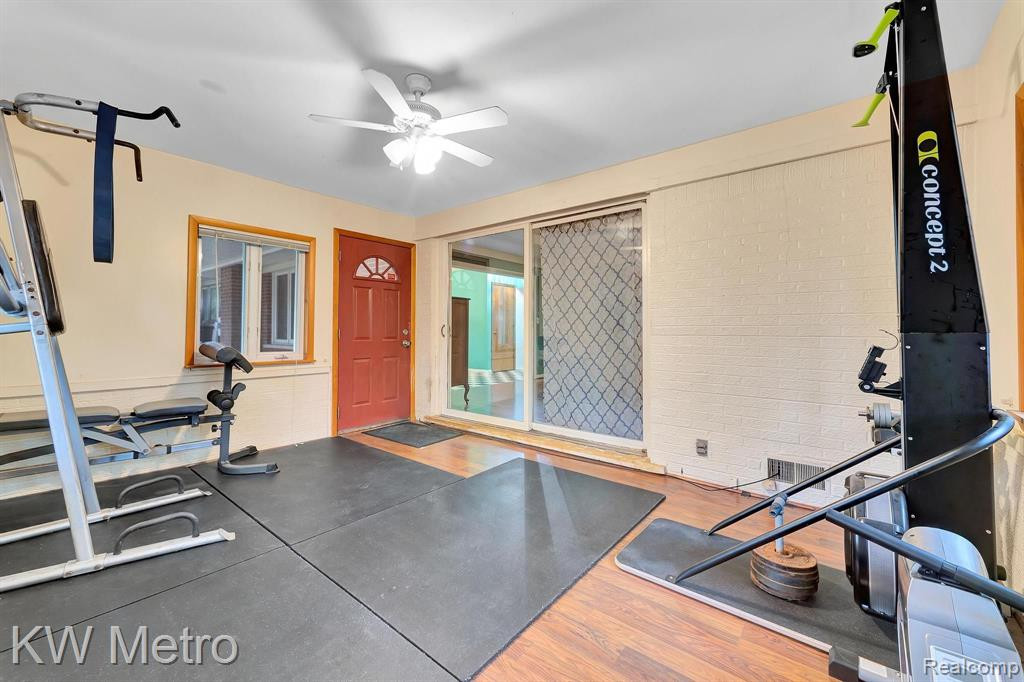 7380 VILLAMUER Road, West Bloomfield, MI — Photo 24
