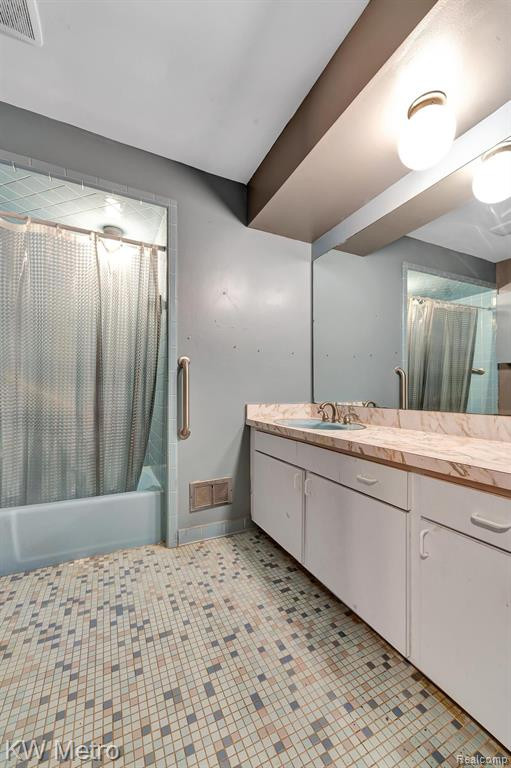7380 VILLAMUER Road, West Bloomfield, MI — Photo 31