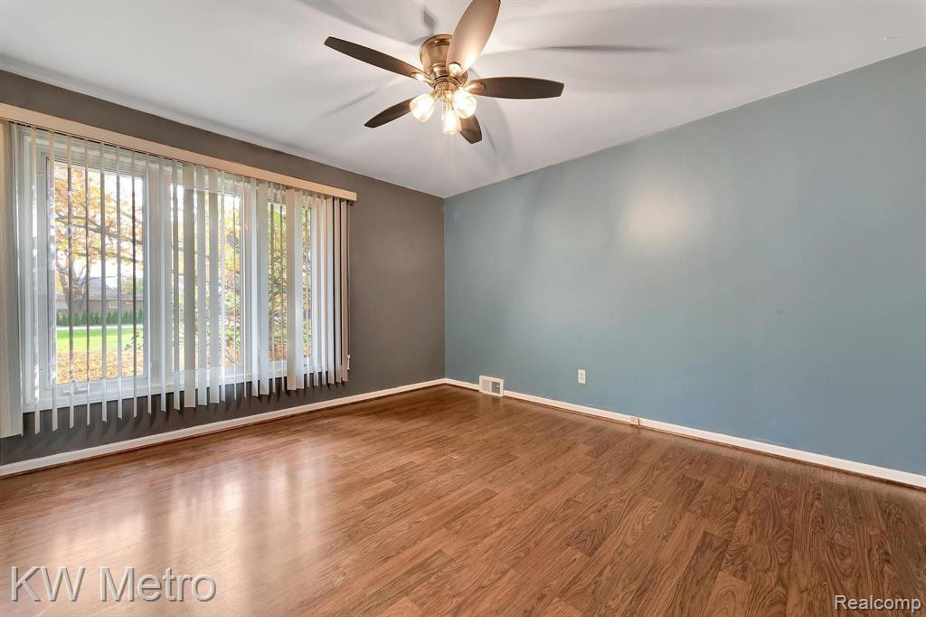 7380 VILLAMUER Road, West Bloomfield, MI — Photo 38