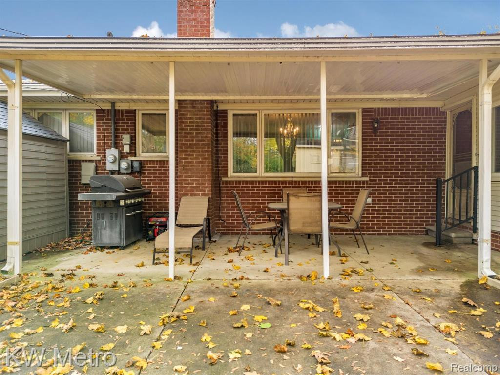 7380 VILLAMUER Road, West Bloomfield, MI — Photo 51