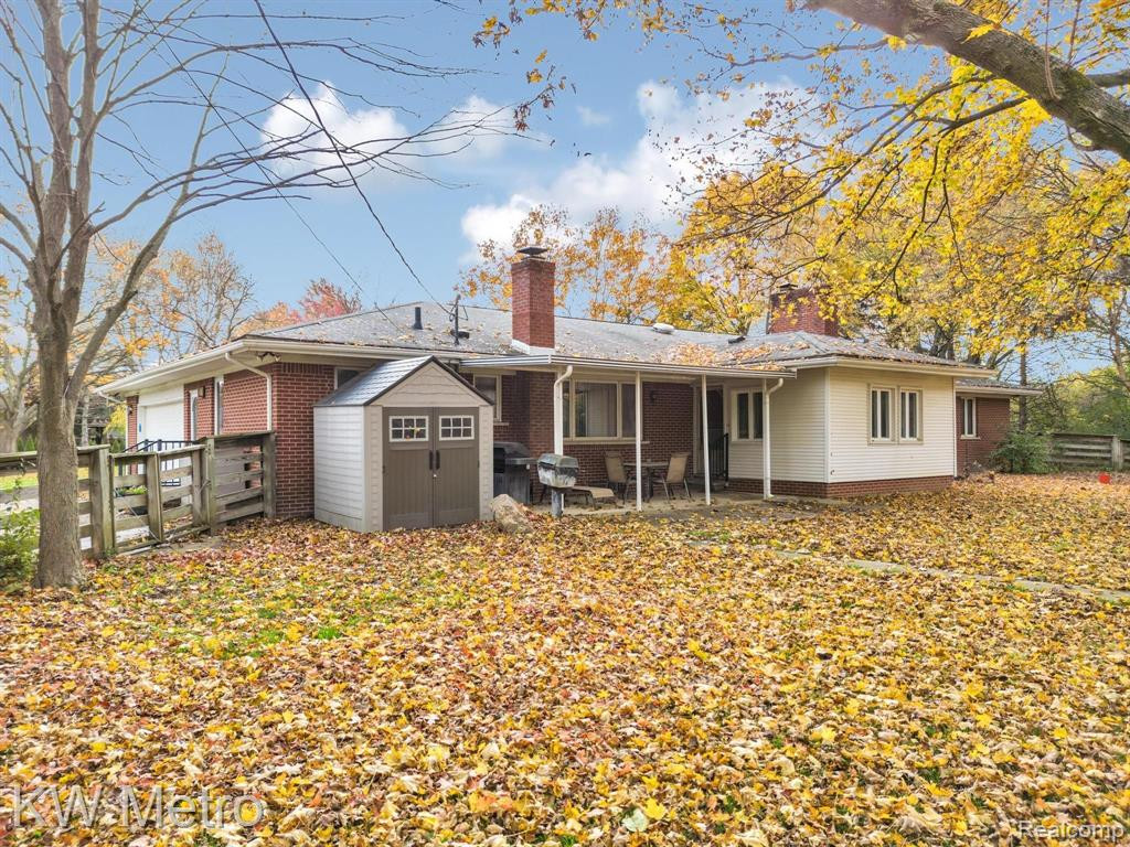 7380 VILLAMUER Road, West Bloomfield, MI — Photo 52