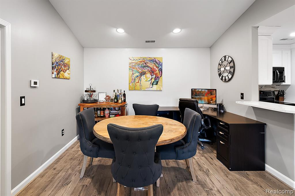 19202 CHESAPEAKE Circle, Walled Lake, MI 48390 — Photo 12