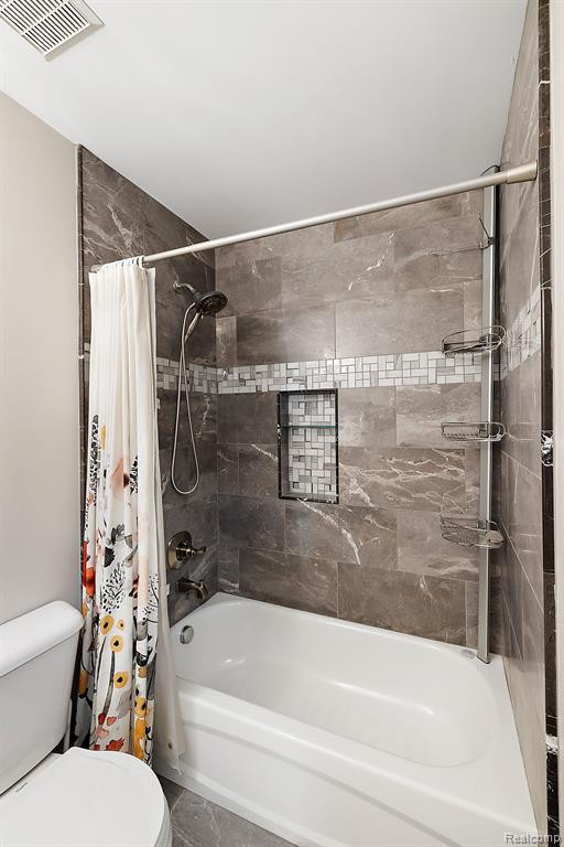 19202 CHESAPEAKE Circle, Walled Lake, MI 48390 — Photo 23