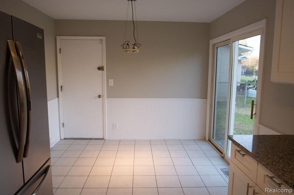 8671 PINE, Ypsilanti, MI 48198 — Photo 13