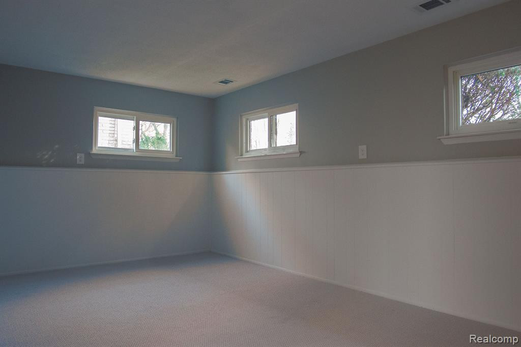 8671 PINE, Ypsilanti, MI 48198 — Photo 28