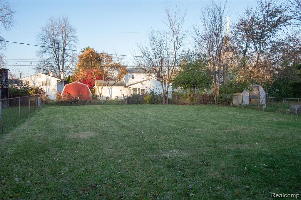 8671 PINE, Ypsilanti, MI 48198 — Photo 32
