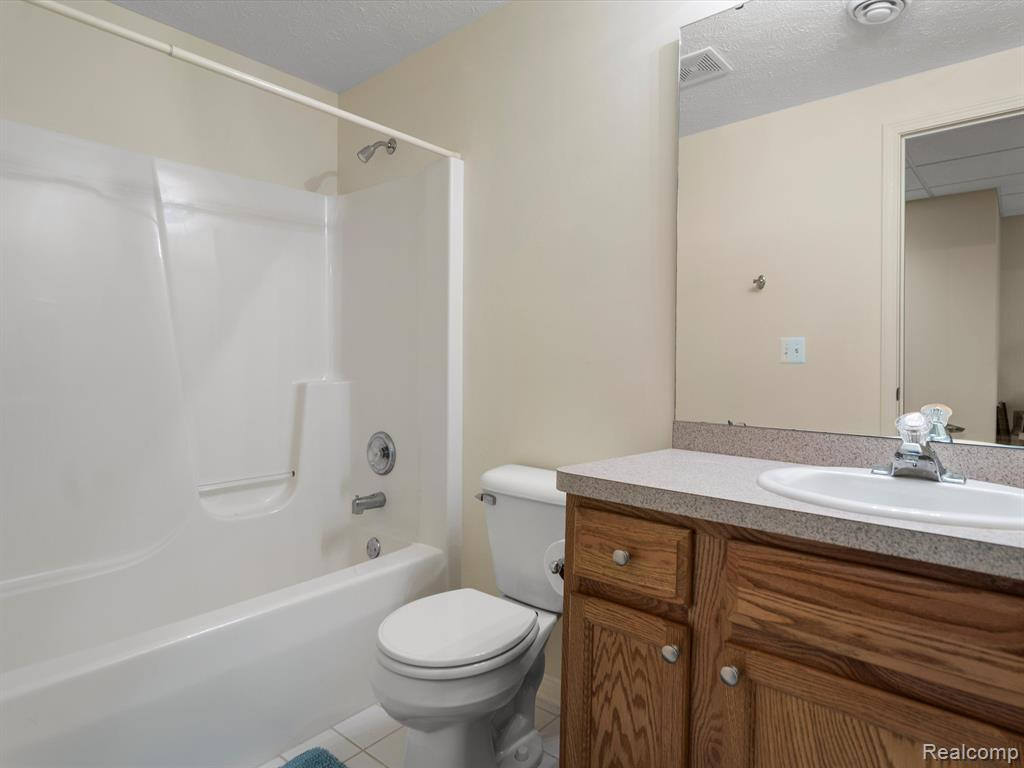 22 SEDUM, Howell, MI 48843 — Photo 20