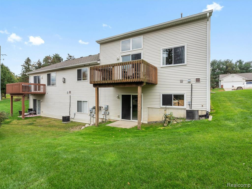 22 SEDUM, Howell, MI 48843 — Photo 21