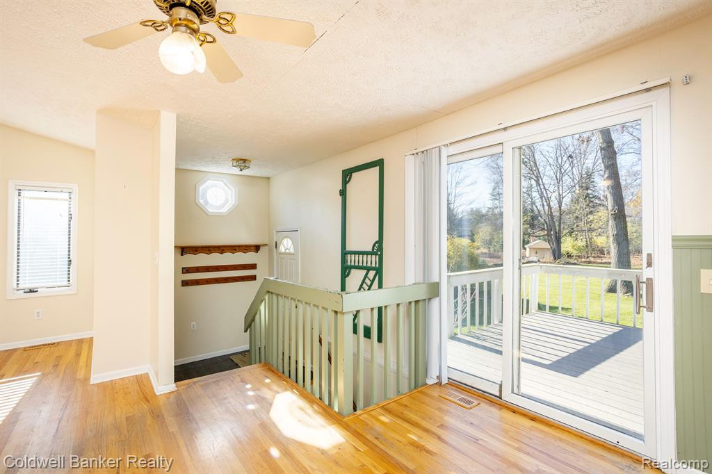 19851 SMOCK, Northville, MI 48167 — Photo 17