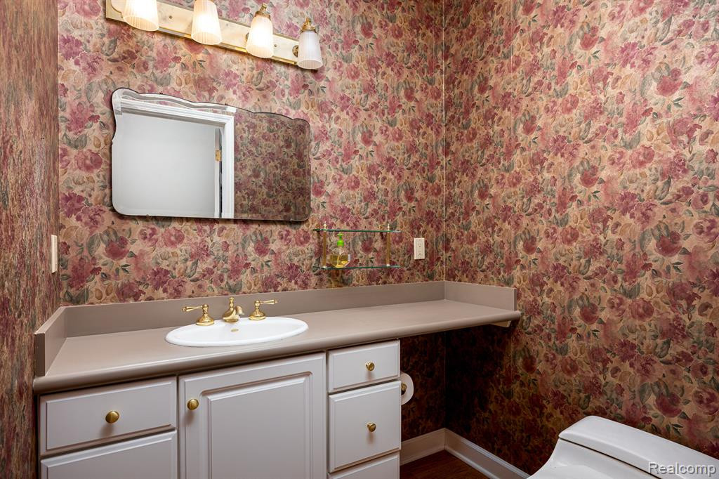 9966 ROLLING GREENS Drive, Pinckney, MI 48169 — Photo 21