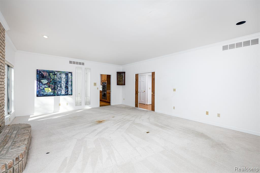9966 ROLLING GREENS Drive, Pinckney, MI 48169 — Photo 23