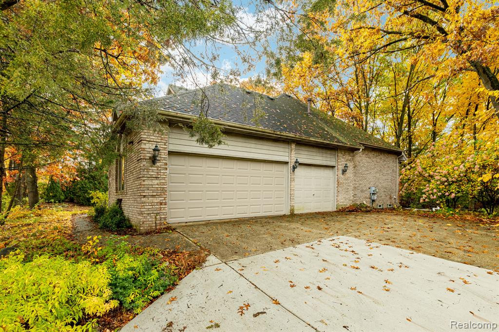 9966 ROLLING GREENS Drive, Pinckney, MI 48169 — Photo 54