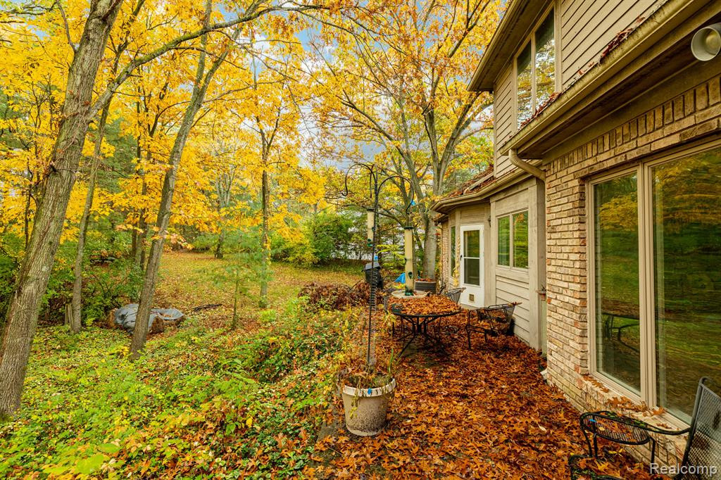9966 ROLLING GREENS Drive, Pinckney, MI 48169 — Photo 62