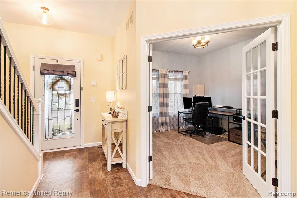 3112 IVY WOOD Circle, Howell, MI 48855 — Photo 3