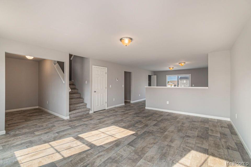 3088 IVY WOOD Circle, Howell, MI 48855 — Photo 2
