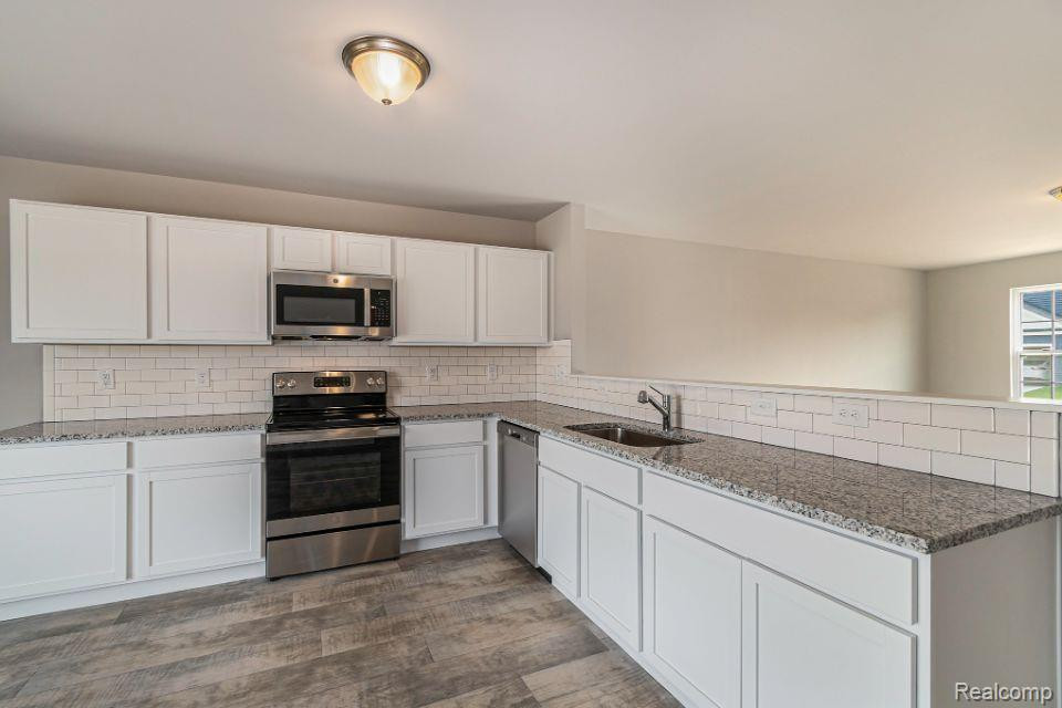 3088 IVY WOOD Circle, Howell, MI 48855 — Photo 5