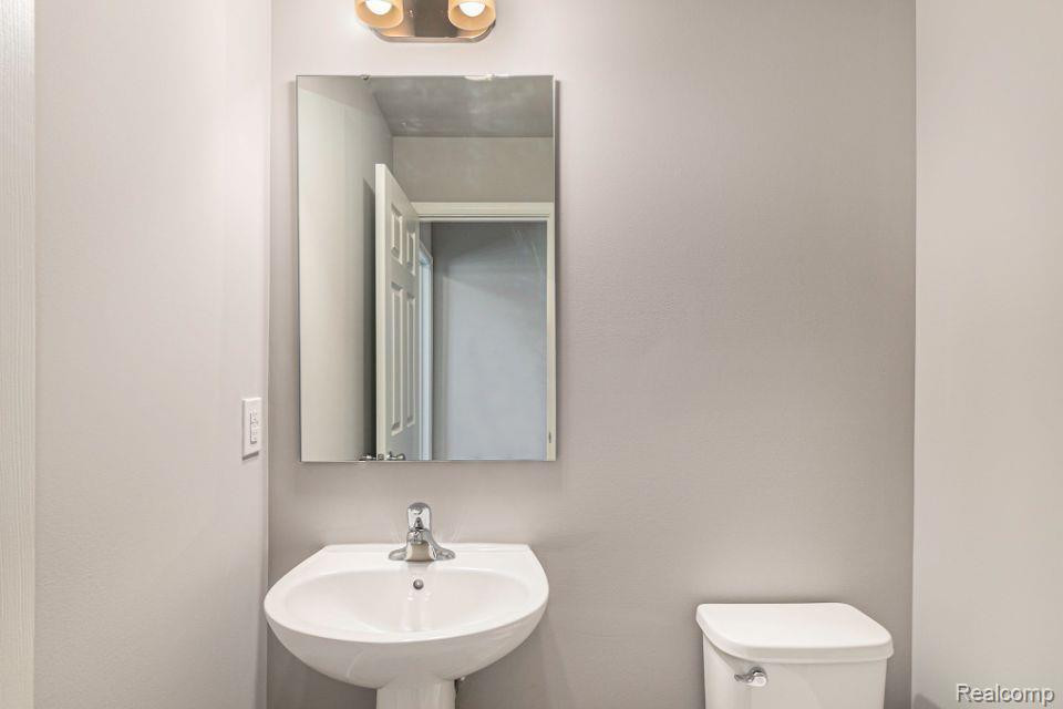 3088 IVY WOOD Circle, Howell, MI 48855 — Photo 9