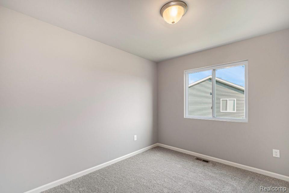 3088 IVY WOOD Circle, Howell, MI 48855 — Photo 15