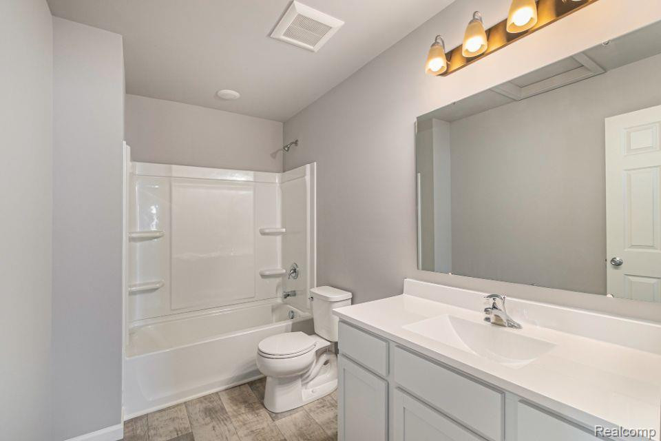 3088 IVY WOOD Circle, Howell, MI 48855 — Photo 16