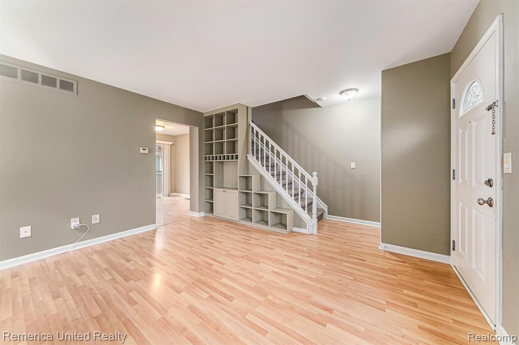 2934 WHITTIER, Ann Arbor, MI 48104 — Photo 6