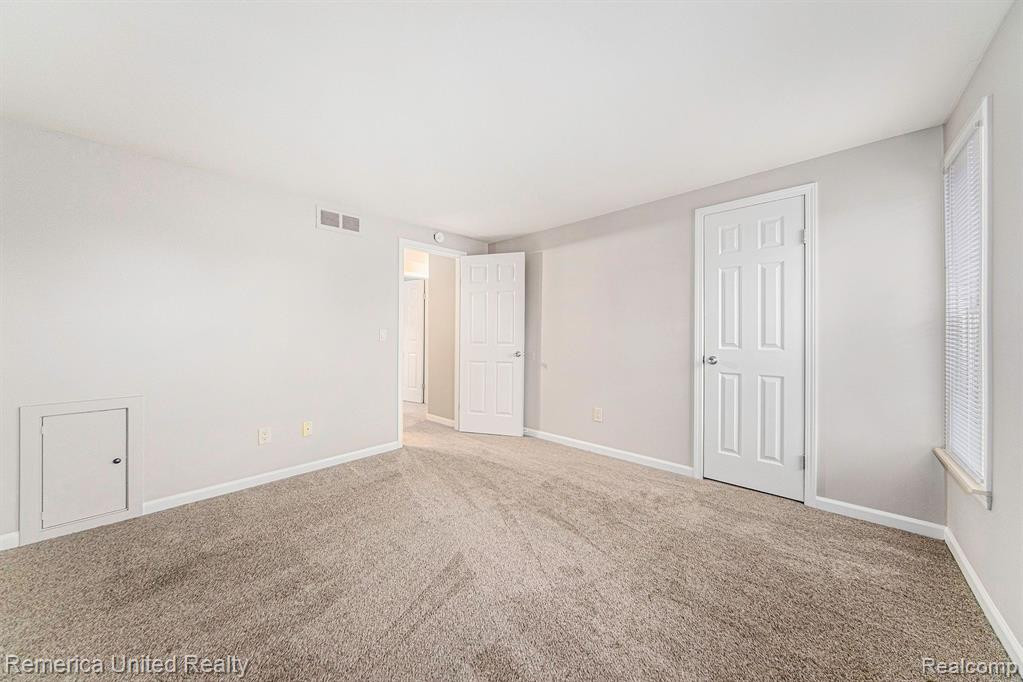 2934 WHITTIER, Ann Arbor, MI 48104 — Photo 10