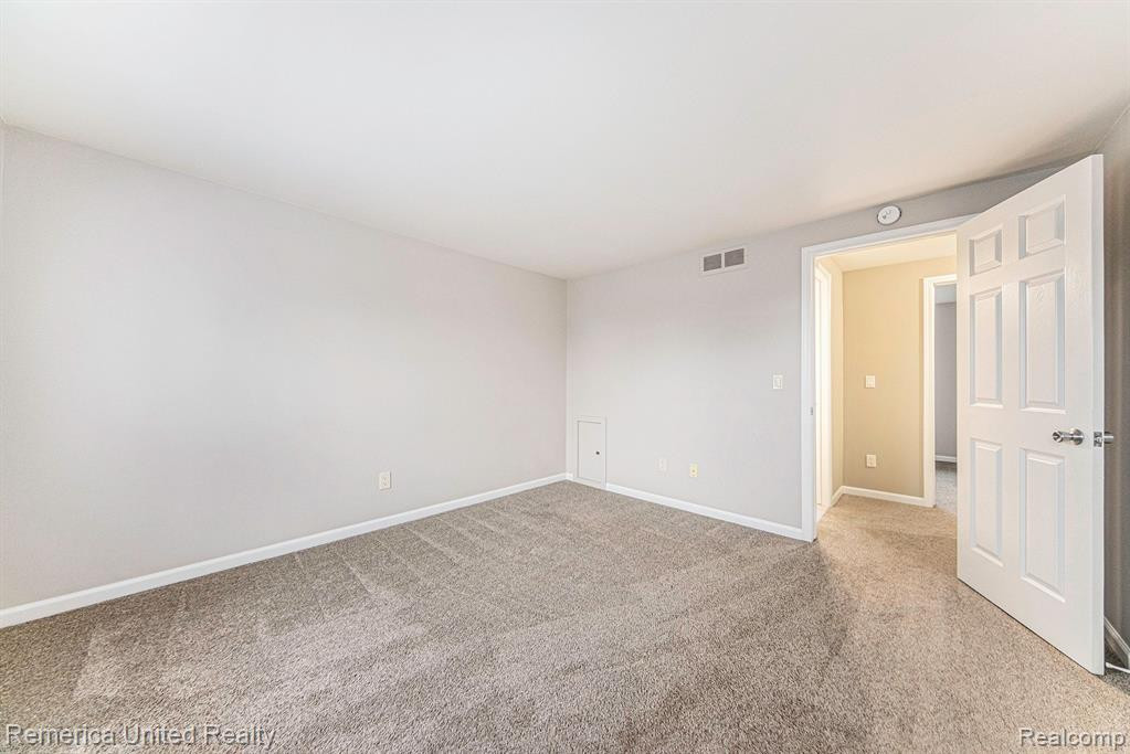 2934 WHITTIER, Ann Arbor, MI 48104 — Photo 11
